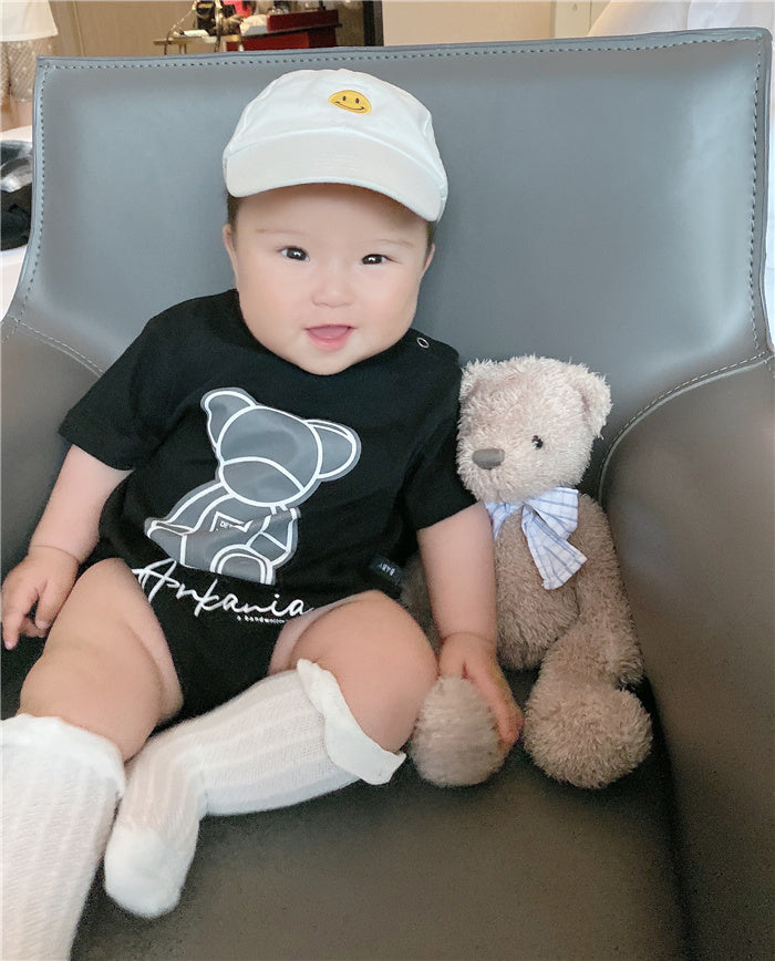 Cool and Relaxed Parent-Child Outfits - Cosplay Craze